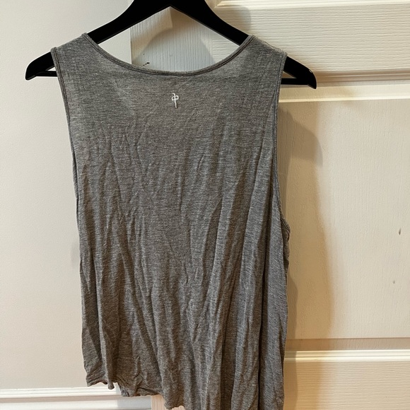 Tank top - Picture 2 of 2